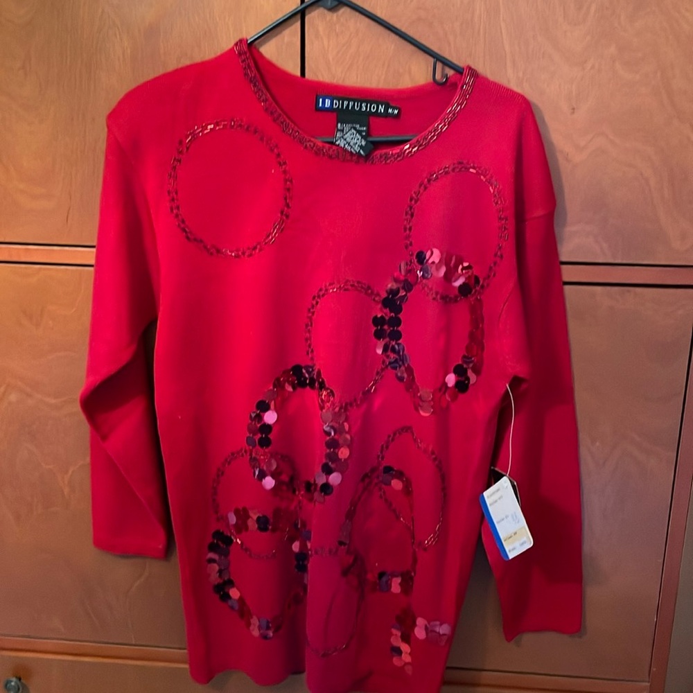 vintage red beautiful sweater IB diffusion sz M Detailed design